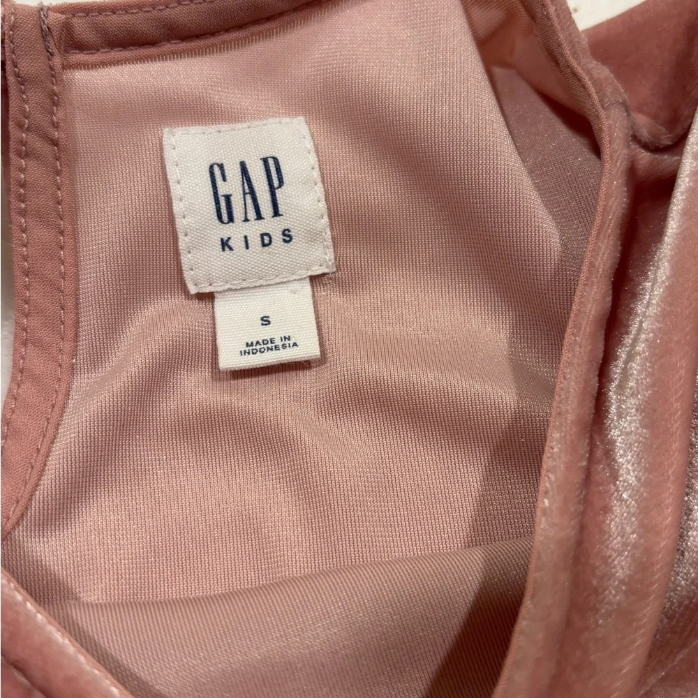 GAP stylish pink